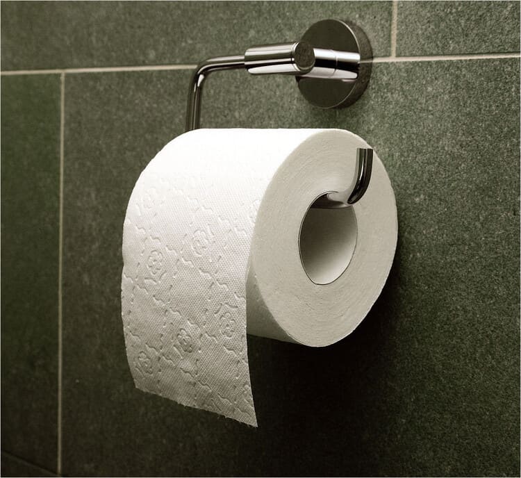 Papel higiénico suelto VS rollo de papel higiénico apretado